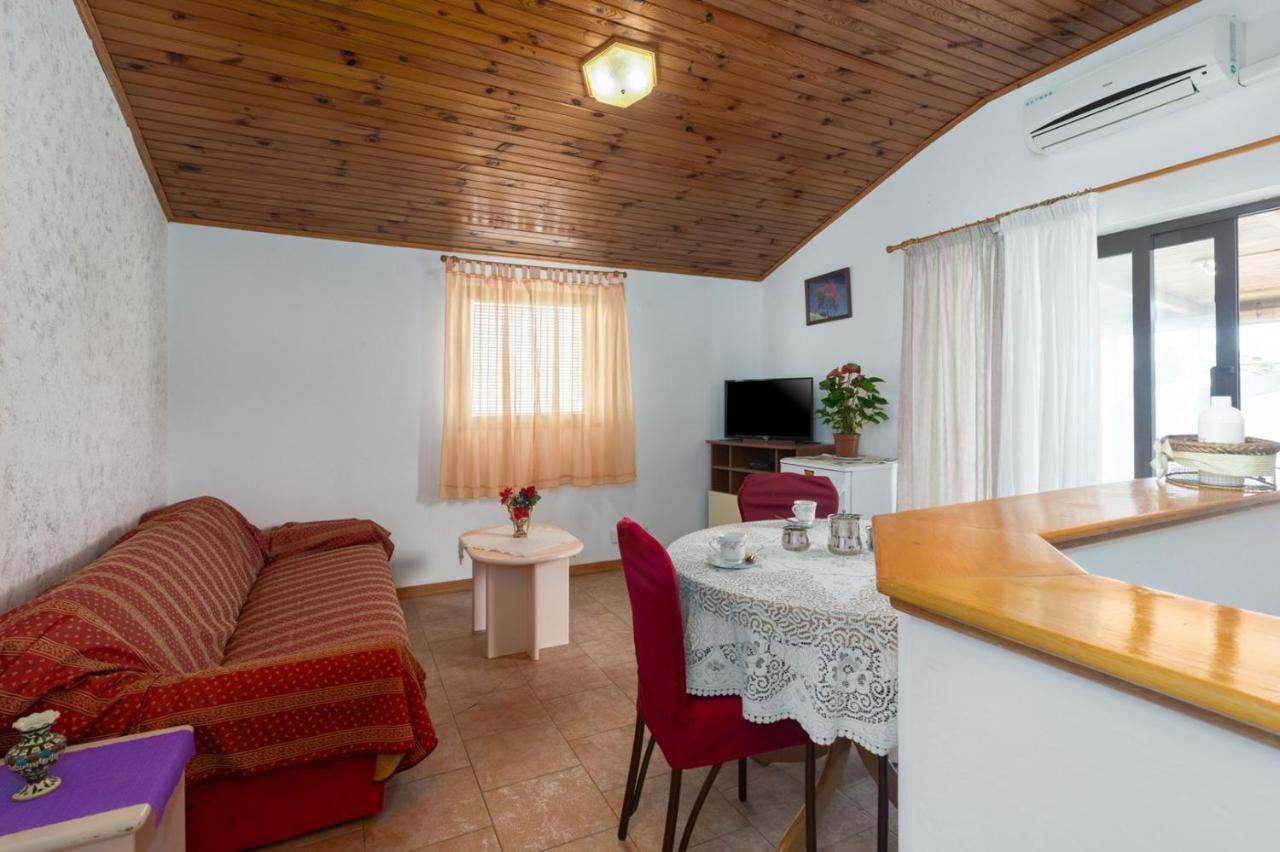 Apartman Ana Porec Exterior photo