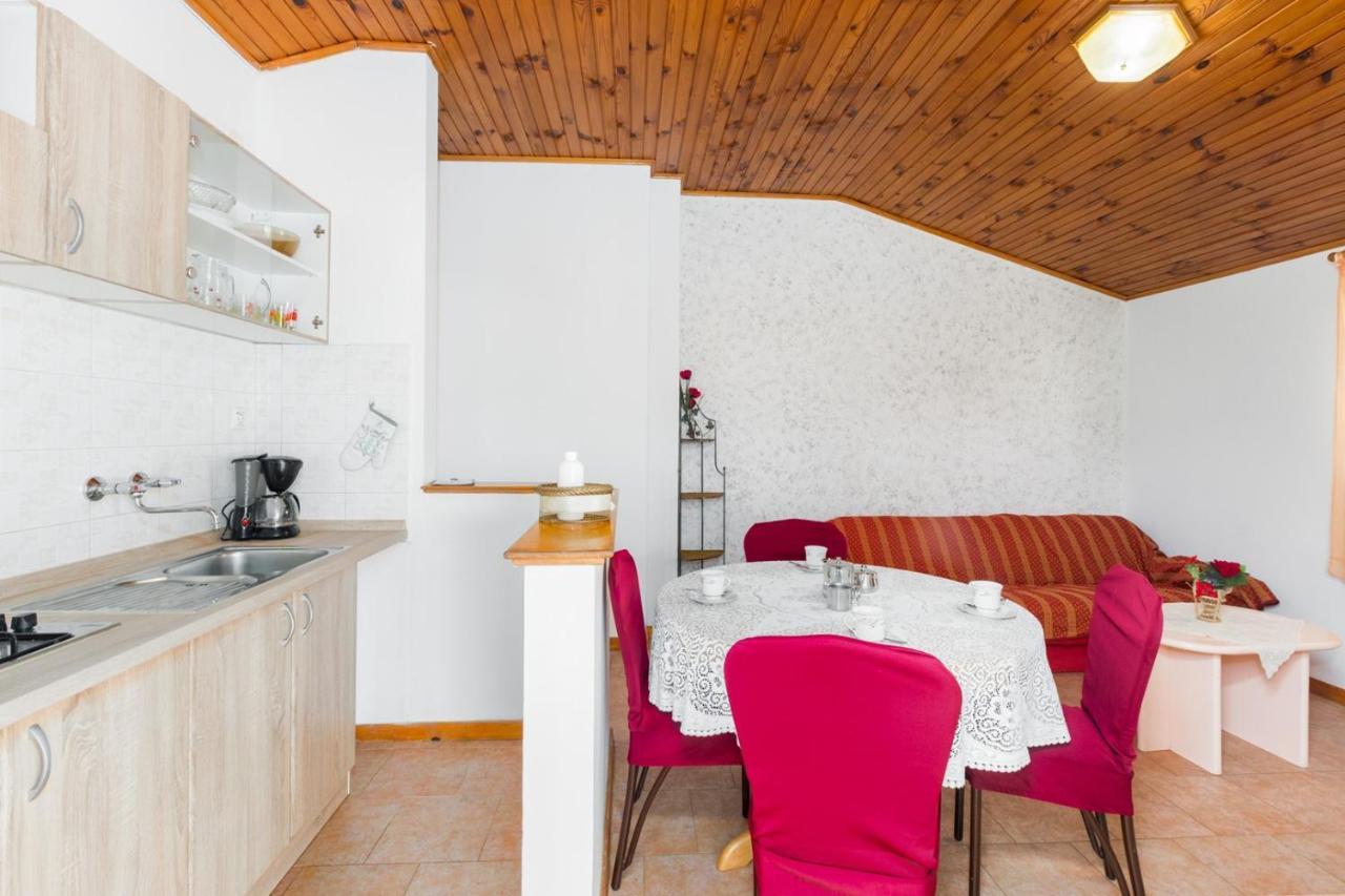 Apartman Ana Porec Exterior photo