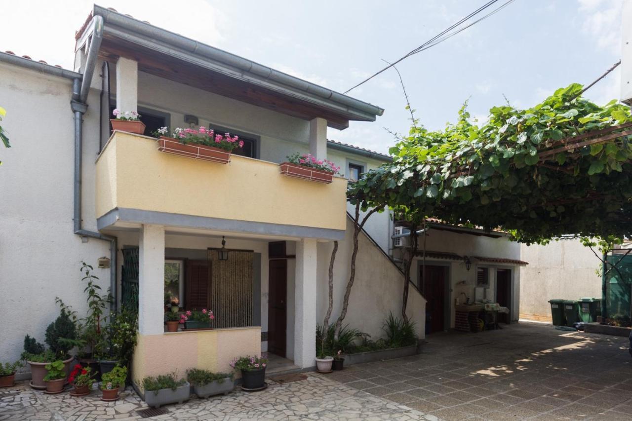 Apartman Ana Porec Exterior photo